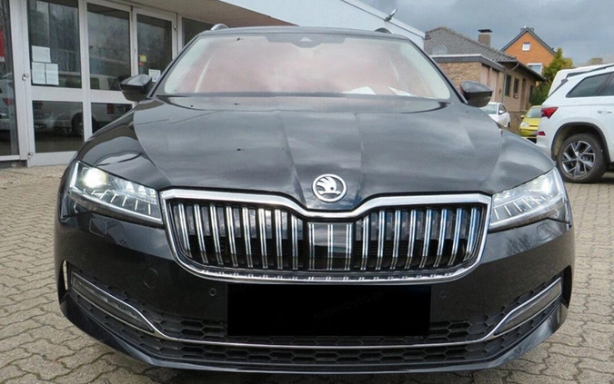 Skoda Superb cena 184850 przebieg: 1, rok produkcji 2024 z Skawina małe 37